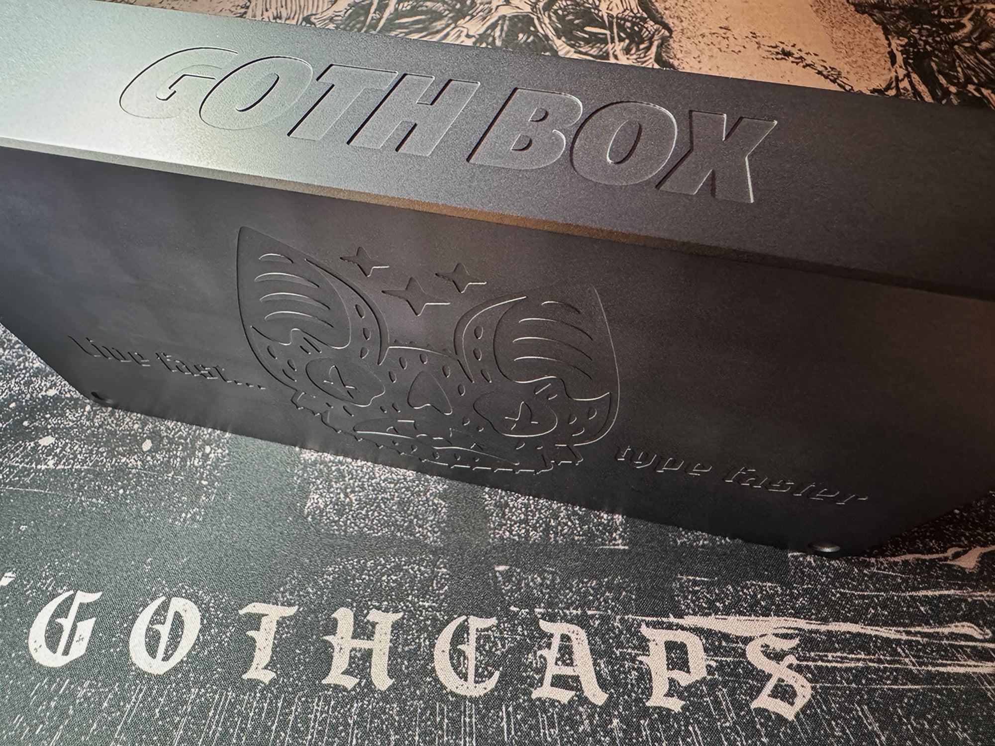 Goth Box Artisan Case – World of Gothcaps
