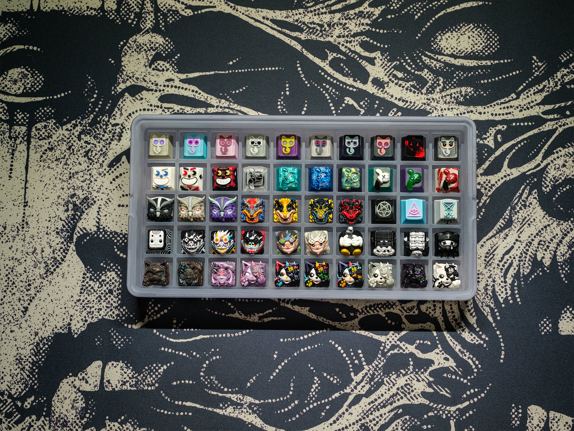 Goth Box Artisan Case – World of Gothcaps